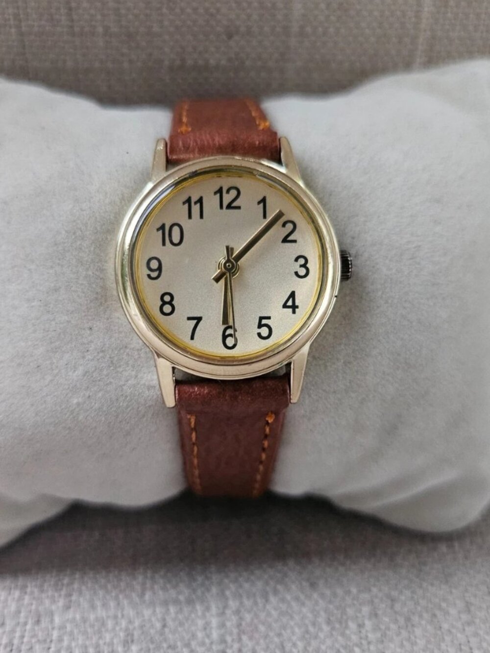 FMD Ladies Wristwatch Brown Leather Strap Quartz Analog Gold Tone Case Watch